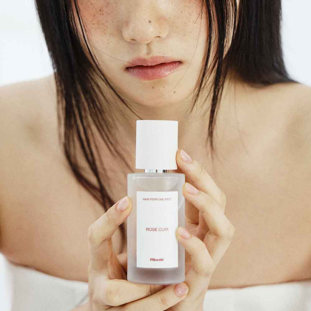 RboW (アールボウ) ヘアパフュームミスト - ローズキュイール 50mL